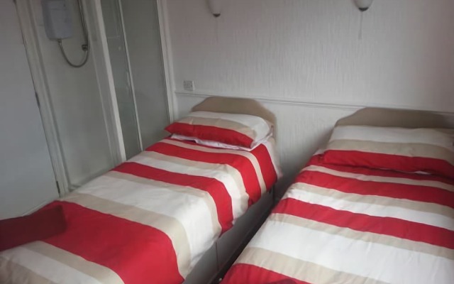 Kirribilli Guest House