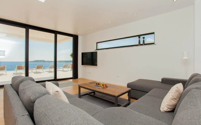 Villa Korkyra Beach in Potirna