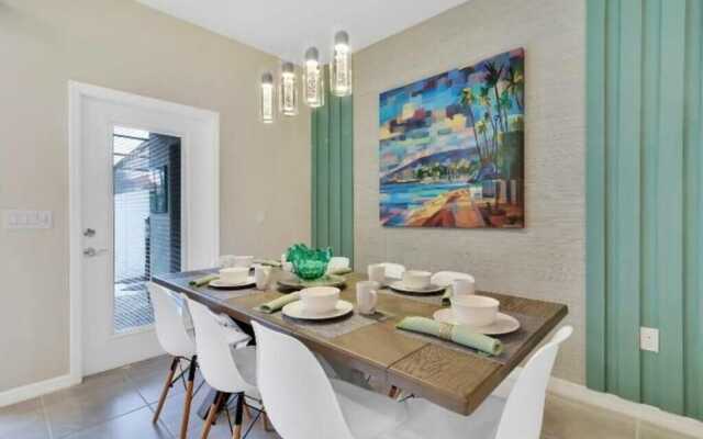 7495 OL - Solterra Resort