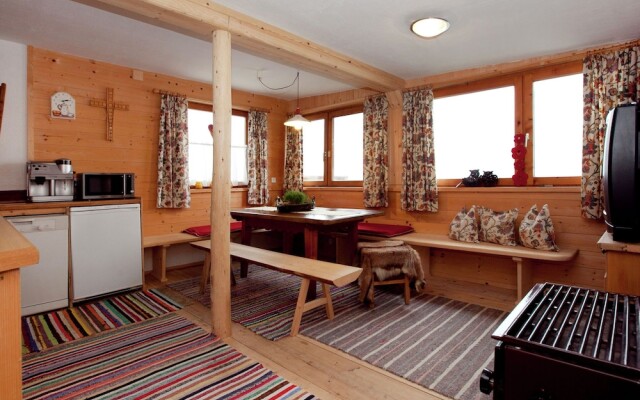 Lovely Chalet in Hippach with Private Terrace