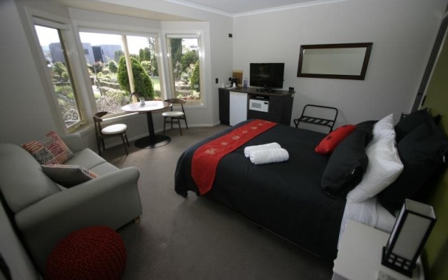 Stay Inn – Guest Rooms – Apollo Bay