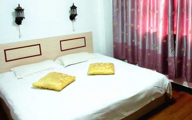 25 Four Seasons Youth Hostel