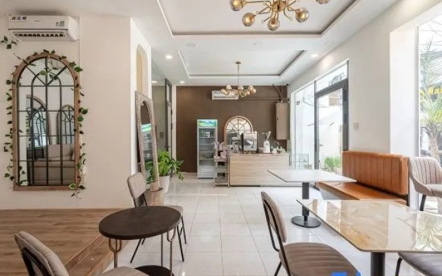 Latte Lounge - Heart of city central District 1 Amazing place – Restaurant – Ho Chi Minh City