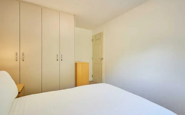 Host Stay Aronora Guest House