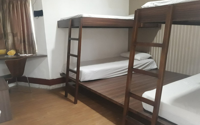 SMART DREAM Aeropolis AR2 Powered by Archipelago – Guest Rooms – Tangerang