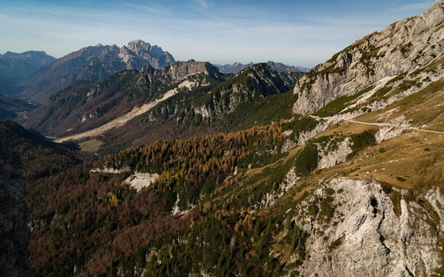 Outstanding Lake View.