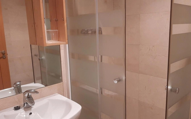 TORRE de la FUENTE Apto Parking