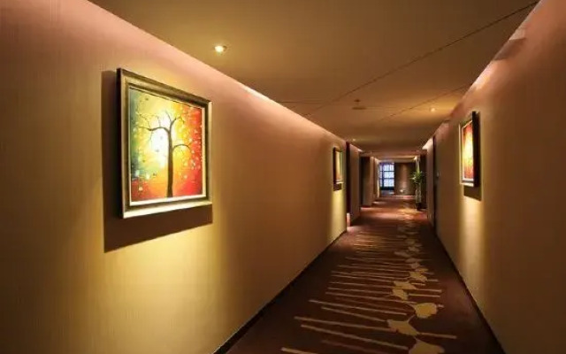 Ramada by Wyndham Xi'an Long march