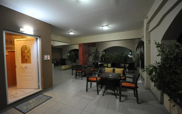 Ceragio Hotel & Apartments