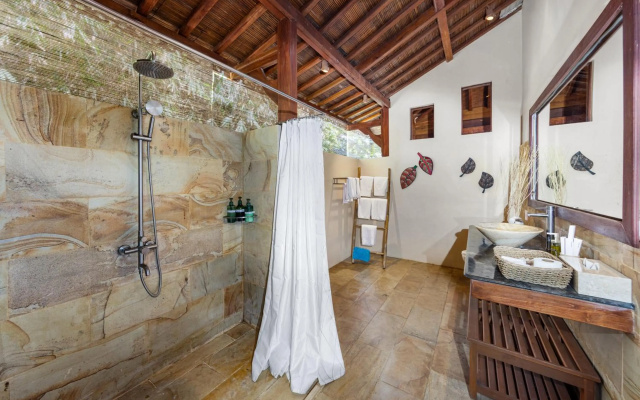 Karuna El Nido Villas