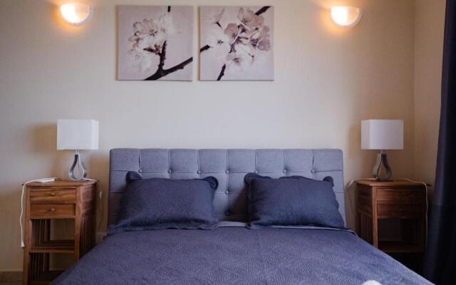 Outstanding 2 Bedroom Beach Front Suite 3
