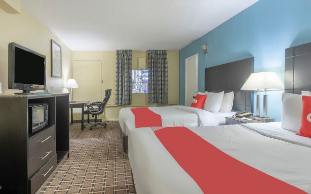 OYO Hotel Knoxville TN Cedar Bluff I-40