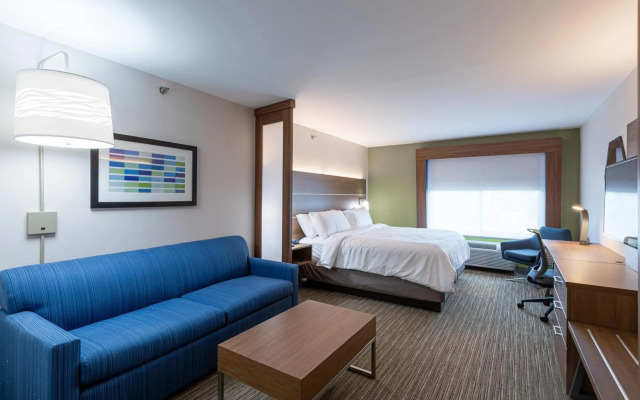 Holiday Inn Express And Suites Arlington North - Stadium Area by IHG