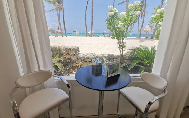 Los Corales Tropical Beach Resort & SPA