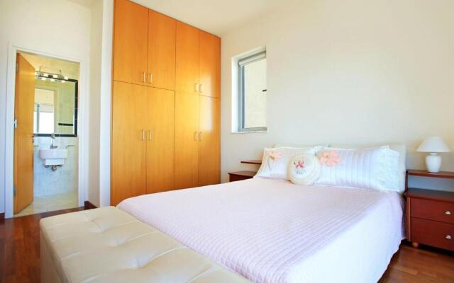 Seafront, 5star Home - 4min Walk To Private Beach