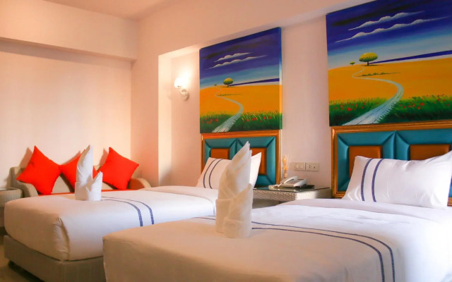 Maverick Ratchada Hotel