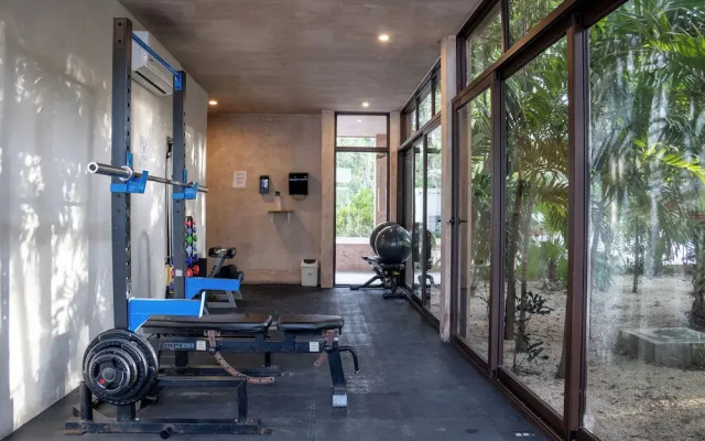 Modern Apt Tulum with 2 BDR Gym & Pool