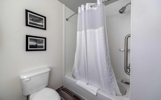 Holiday Inn Express Atlanta Galleria - Ballpark Area by IHG