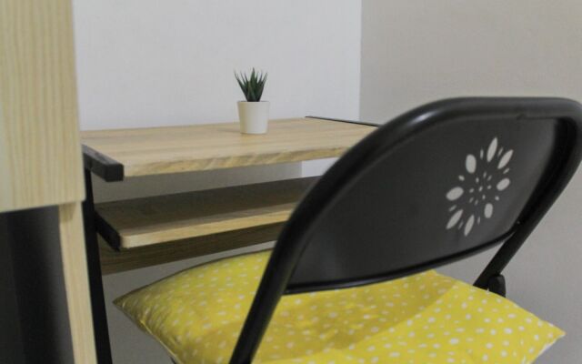 Stylish and Posh Studio Aeropolis Apartment