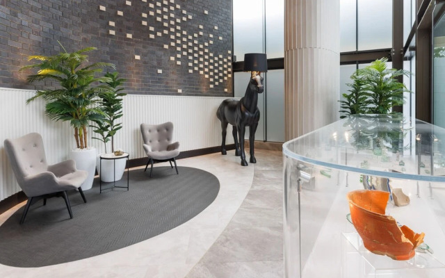 Meriton Suites George Street, Parramatta