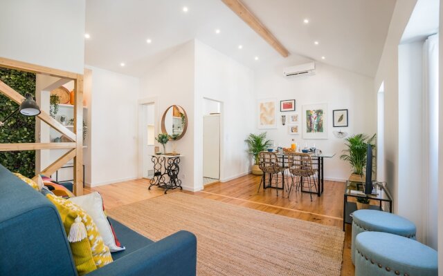 Chiado & Design Apartment