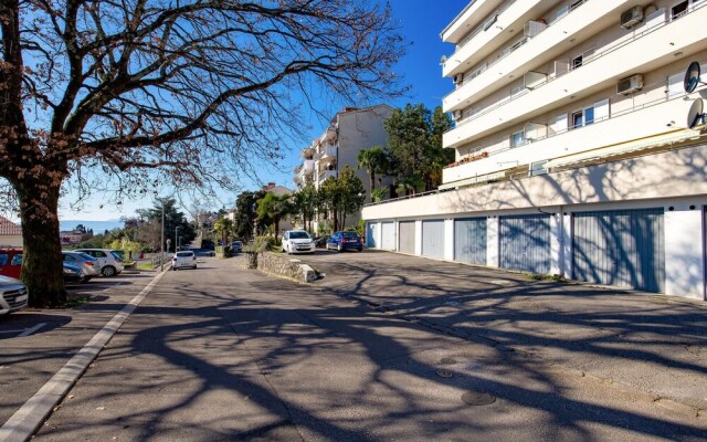 Stunning Apartment in Lovran With 1 Bedrooms and Wifi