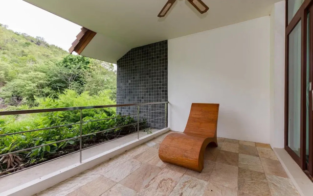 Unique Pool Villa with 5 Bedrooms and Sea View (PM-C1)