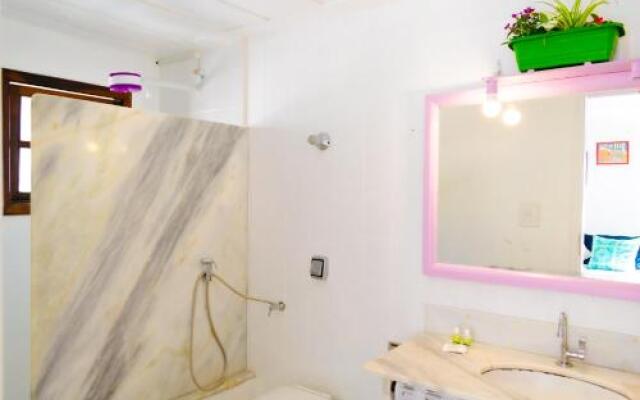 Blanca Hostel & Bar