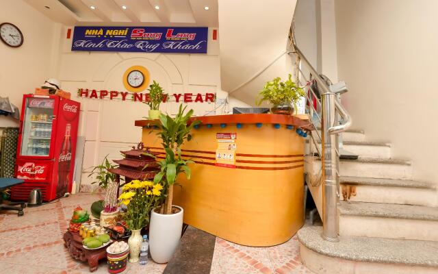 OYO 1065 Song Long Hotel near Thu Cuc International General Hospital – Hotel Rooms – Hanoi