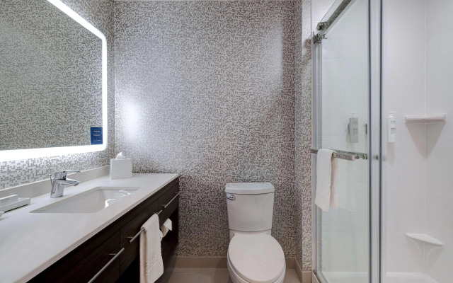 Home2 Suites By Hilton Redding