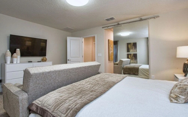 4718sh - Storey Lake
