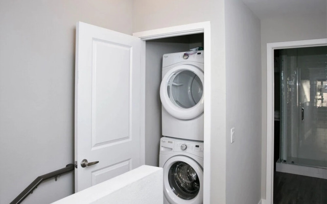 Stay Alfred Union at Roosevelt