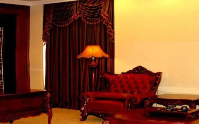 Zhongchang Building (Changchun Railway Station)