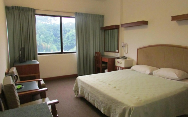 Hotel Supreme