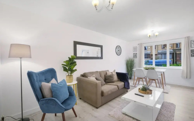Charming 2 Bed 1Bath Apt -Transom Square