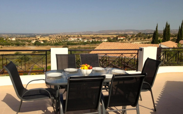 Villa Panorama - Stunning views in villa with hot tub, pool, garden