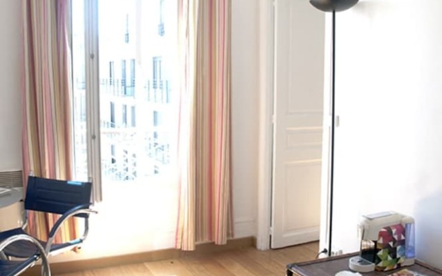 Lovely apt Near Paris