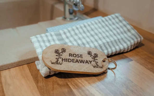 Rose Hideaway