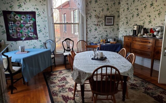 The Jeremiah Mason House B & B