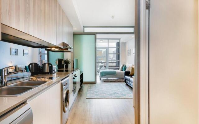 Stylish Central Apartment near Table Mountain