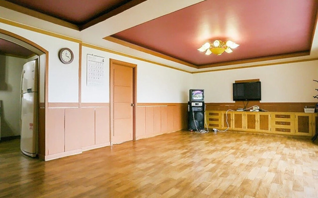 Yeoju Dugyeonsae Meomunjari Pension