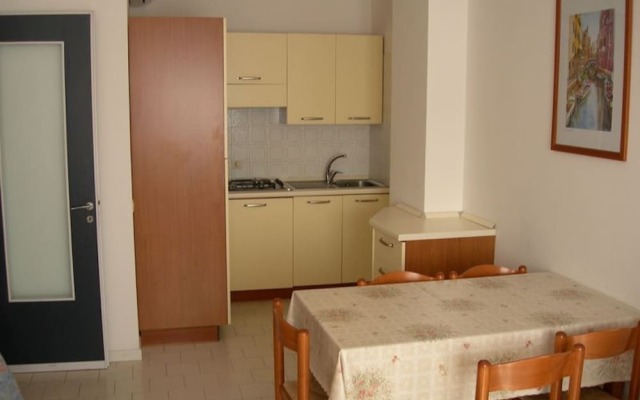 Serene Flat With Balcony and Pool - Beahost