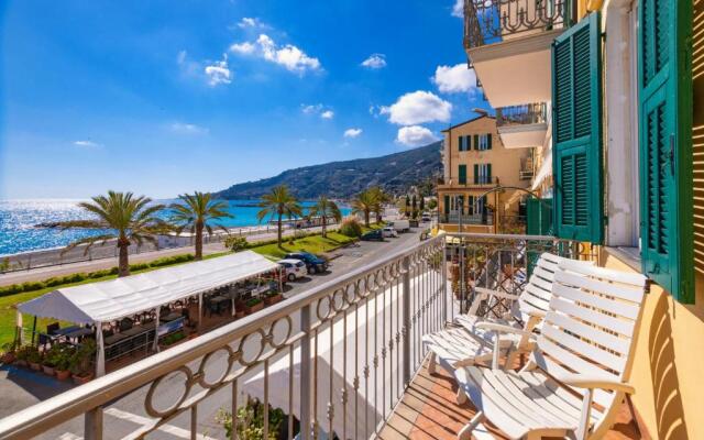 Appartamento Fronte Mare a Ospedaletti by Wonderful Italy