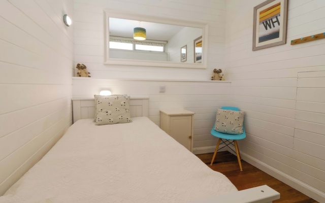 2 Brook Cottages