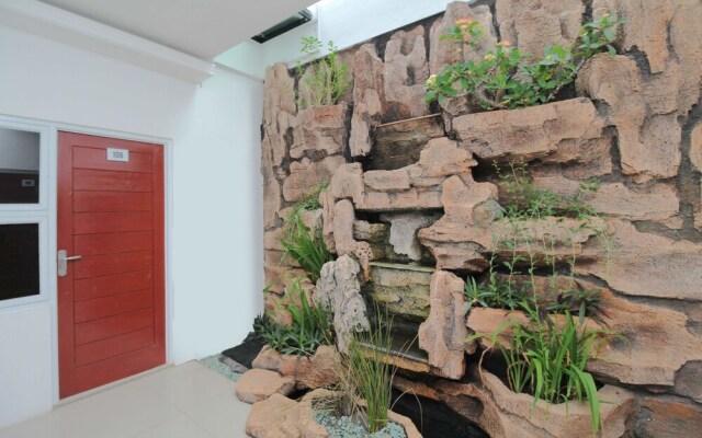 Airy Bandara Ahmad Yani WR Supratman 388 Semarang
