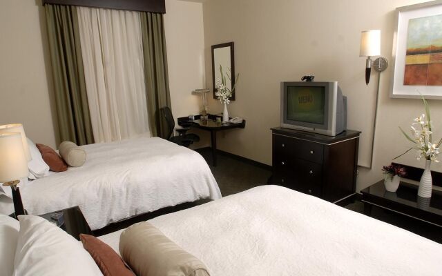 Hampton Inn & Suites Las Vegas South