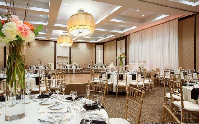 DoubleTree by Hilton Boston/Bedford Glen