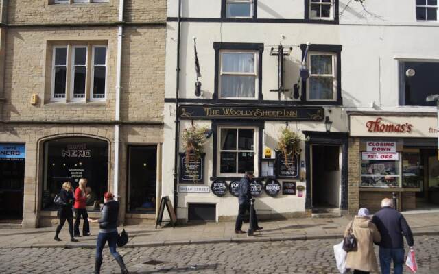 The Woolly Sheep Inn
