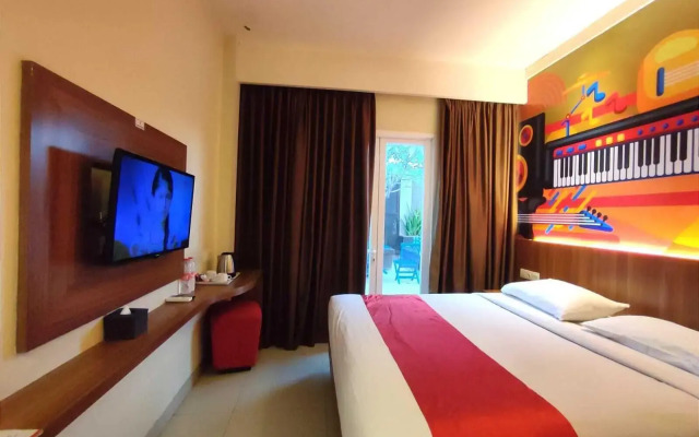 Front One Hotel Purwodadi