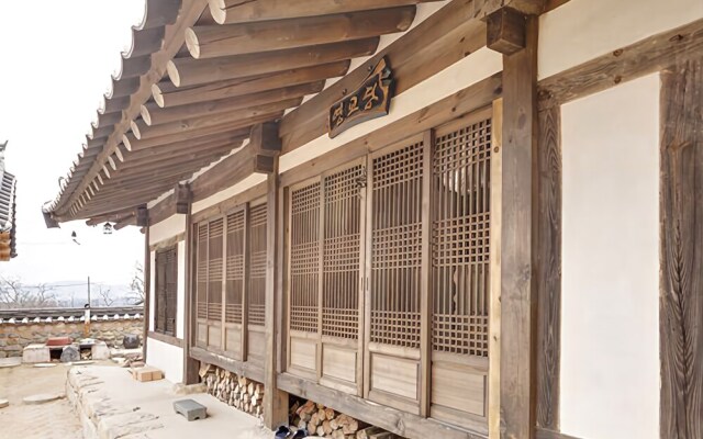 Gyeongju Younggyodang Pension